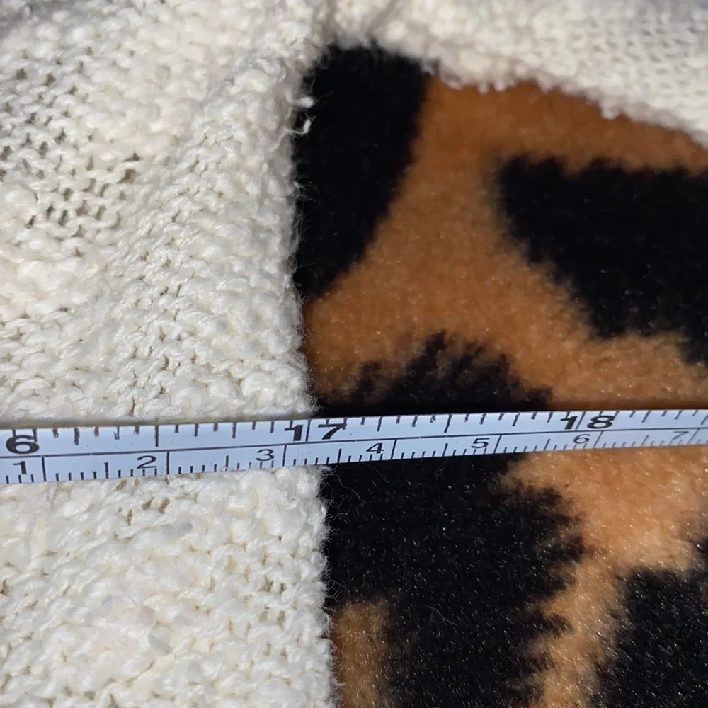 3/$30 Roxy Beach Sweater - Picture 8 of 8